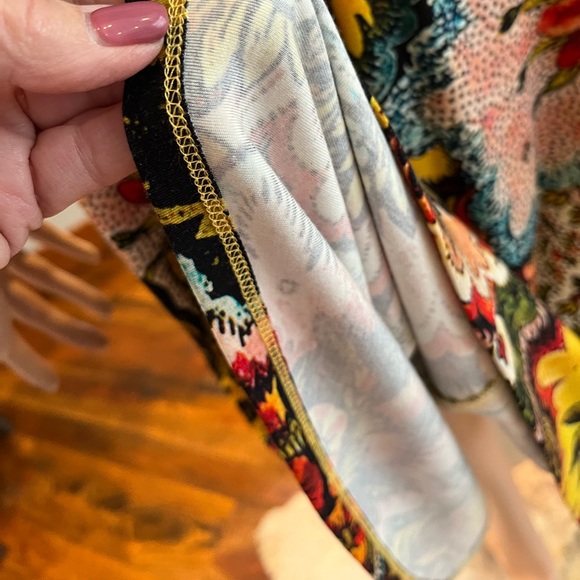 Desigual dress classic floral design in comfortable knit - Picture 4 of 8